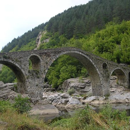Семеен Хотел Кристал Smolyan Eksteriør billede