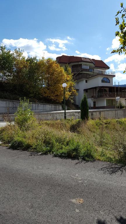 Семеен Хотел Кристал Smolyan Eksteriør billede